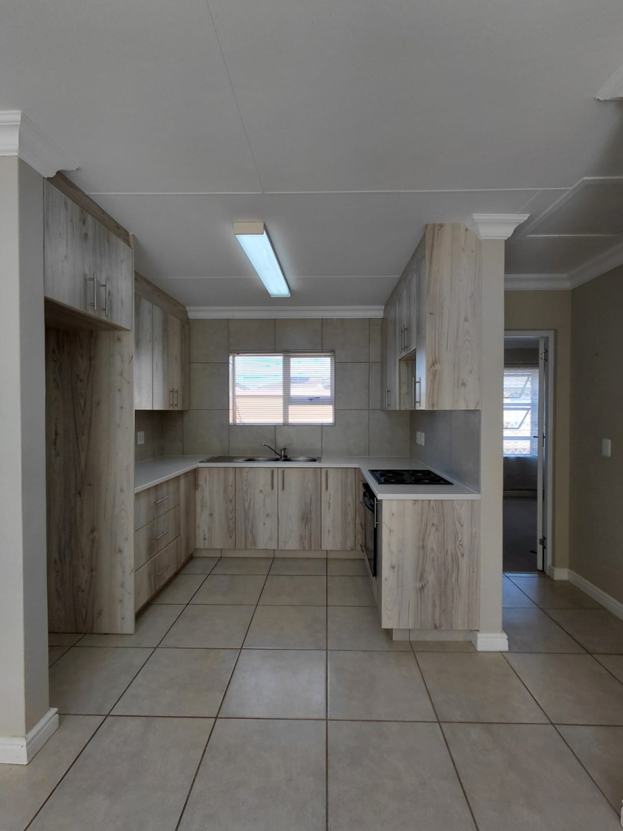 2 Bedroom Property for Sale in Groenkloof Retirement Village Western Cape